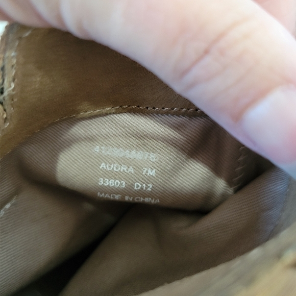 Rebecca Taylor Audra Suede Ankle Boot size 7 - Picture 3 of 9